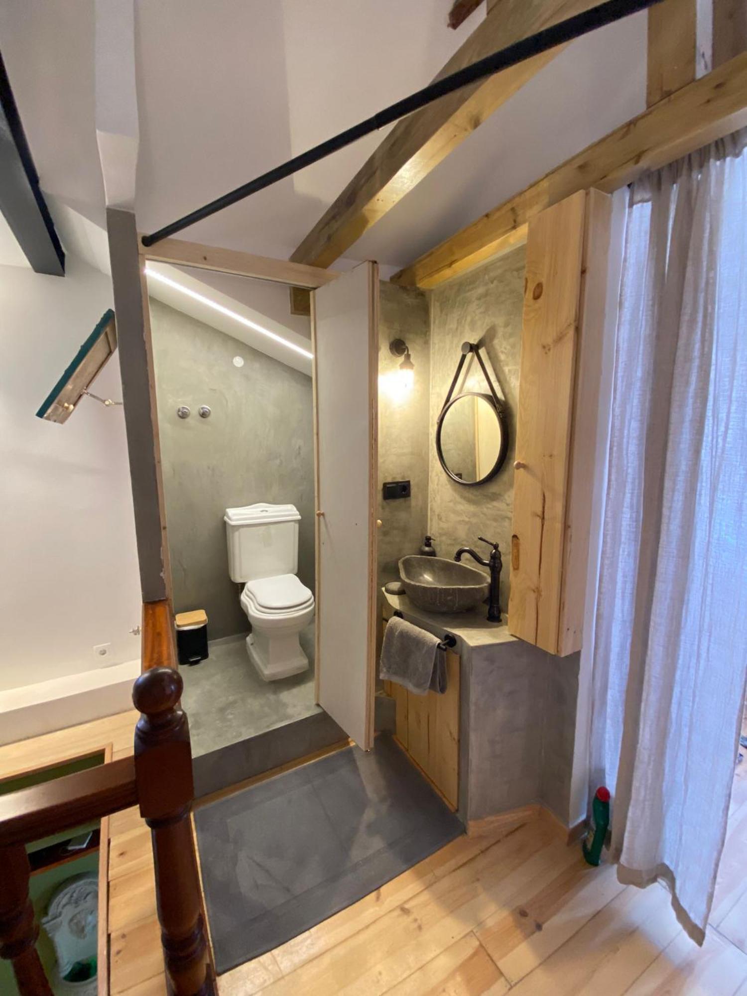 Apartment Duplex T2 Em Alfama